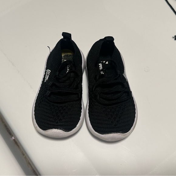 RBX Other - 🌸 - Toddler RBX Black and White Sneakers Slip-Ons